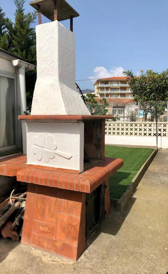 فيلا Magnifica Casa Con Jardin Y Barbacoa En روساس المظهر الخارجي الصورة